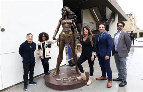 Burbank unveils larger-than-life bronze statue of Wonder Woman